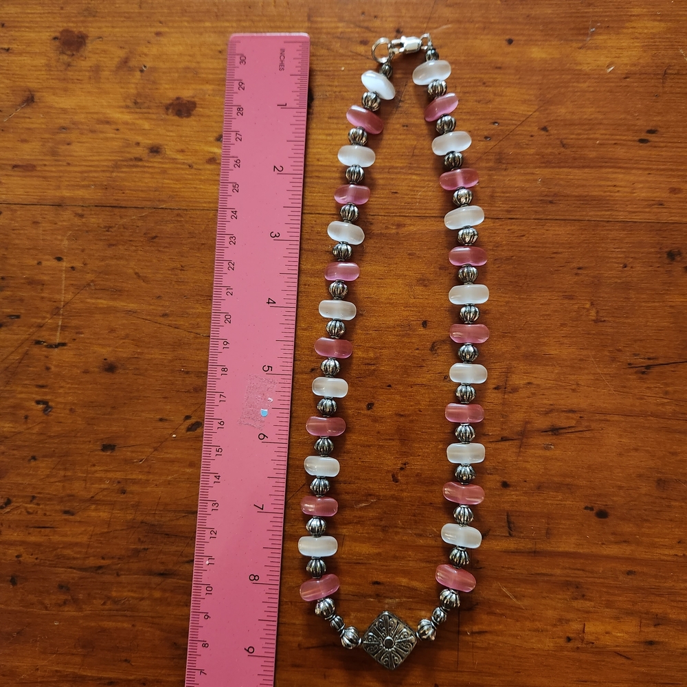 Chic Pink and Silver Beaded Necklace